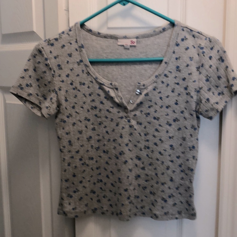 Gray crop top